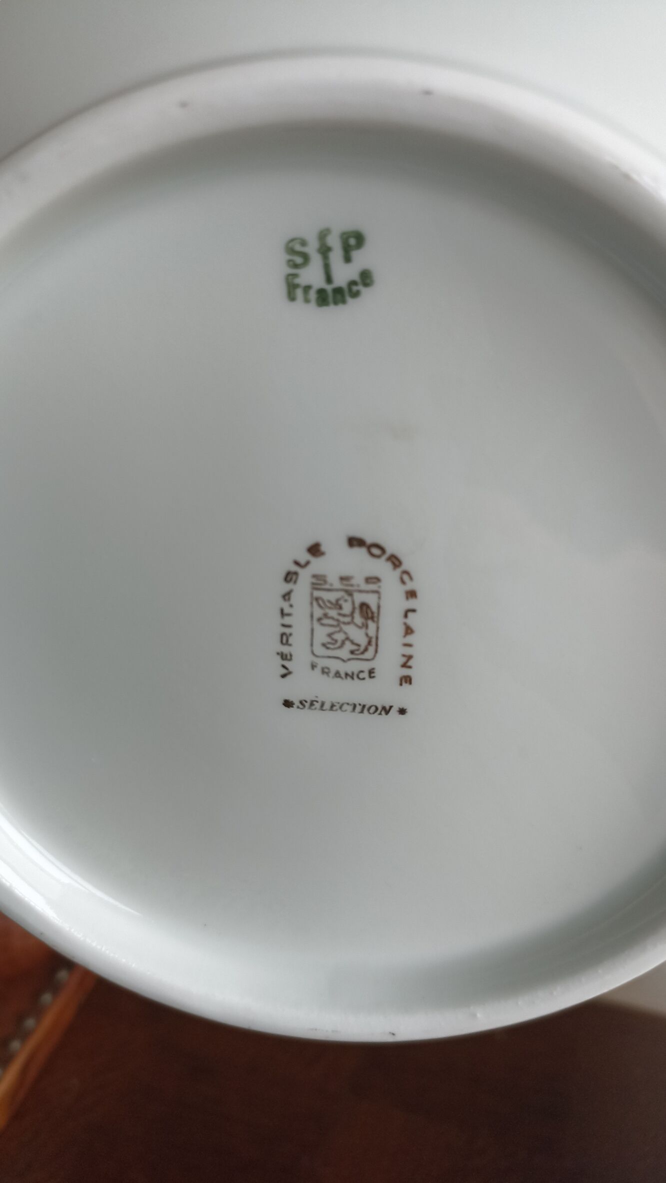 SFP service dish set - Limoges - White and golden