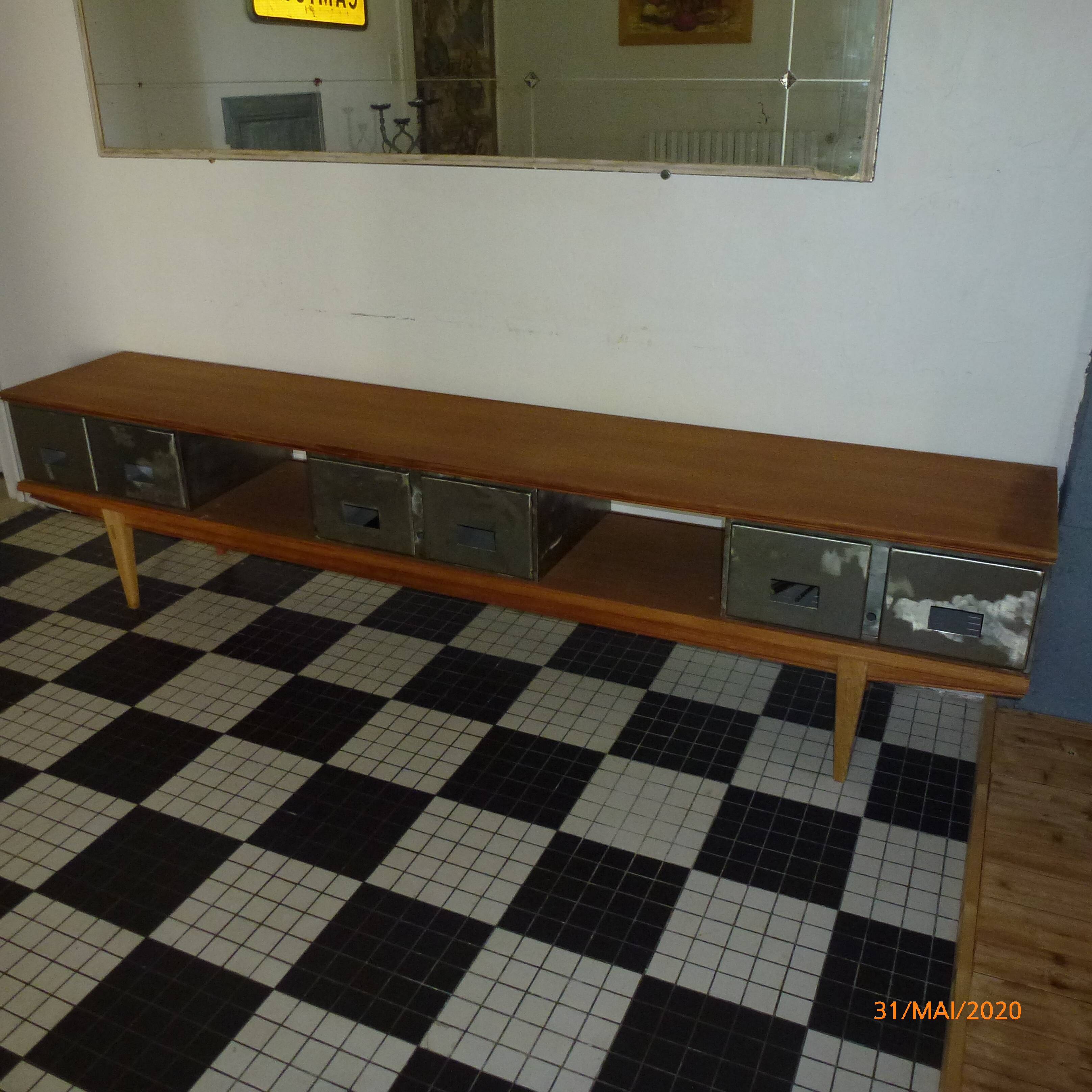 Sideboard