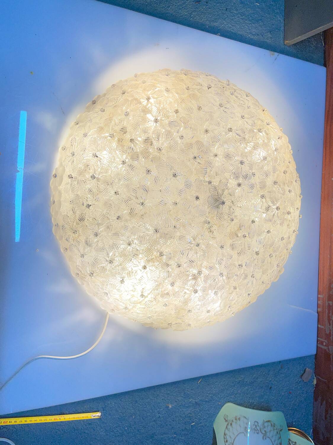 Plafonnier en verre de Murano en forme de fleur extra large par Archimede Seguso, années 1960.