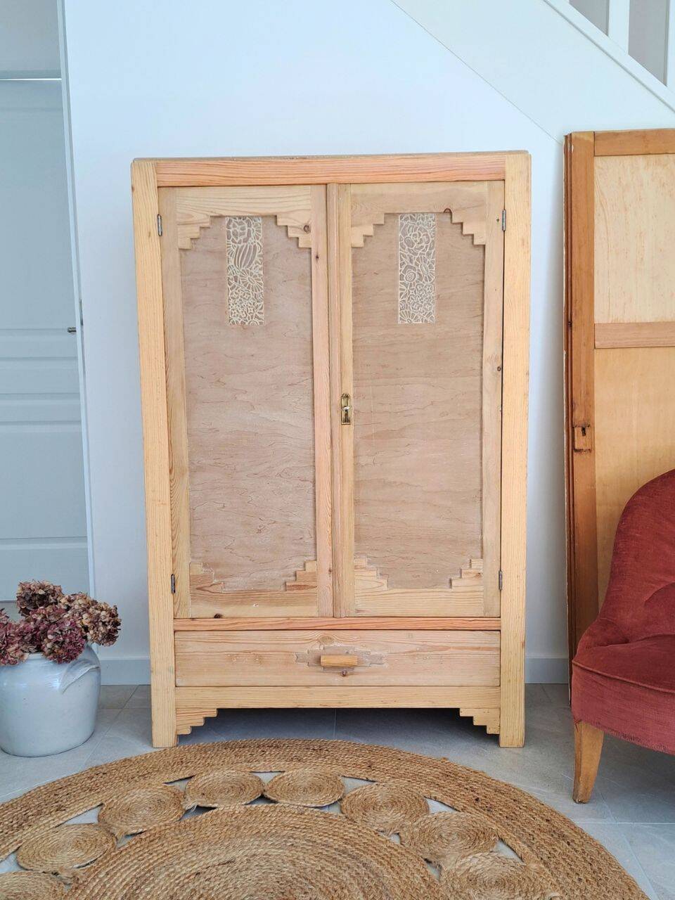 Parisian Art Deco wardrobe in stripped natural wood – floral patterns