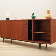 Enfilade en teck, design danois, années 1970, production : Danemark