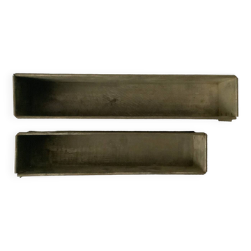2 old pastry molds