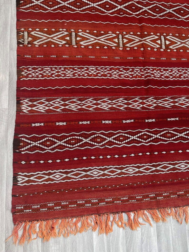 Old Zemmouri Kilim, Faltwoven Berber Rug, Handmade Moroccan Carper, Home Decor