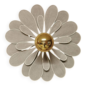 Flower wall light