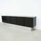 Buffet brutaliste noir par Musterring