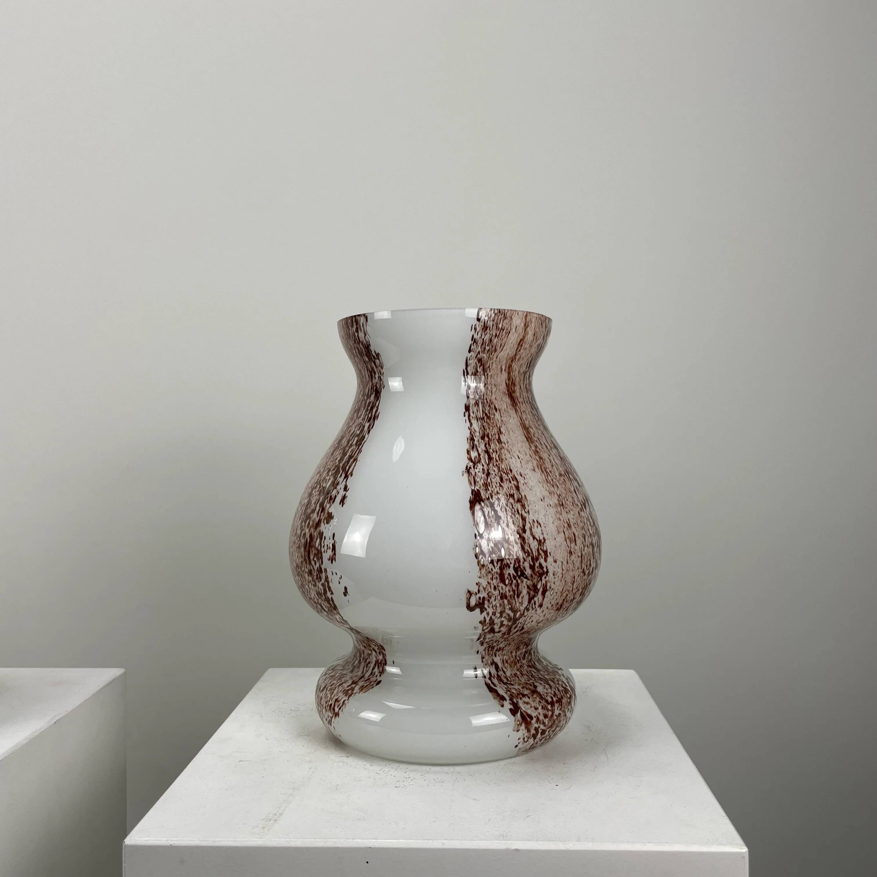 Pair of table lamps in white and brown glass in the shape of a mushroom by Doria Leuchten, 1970.