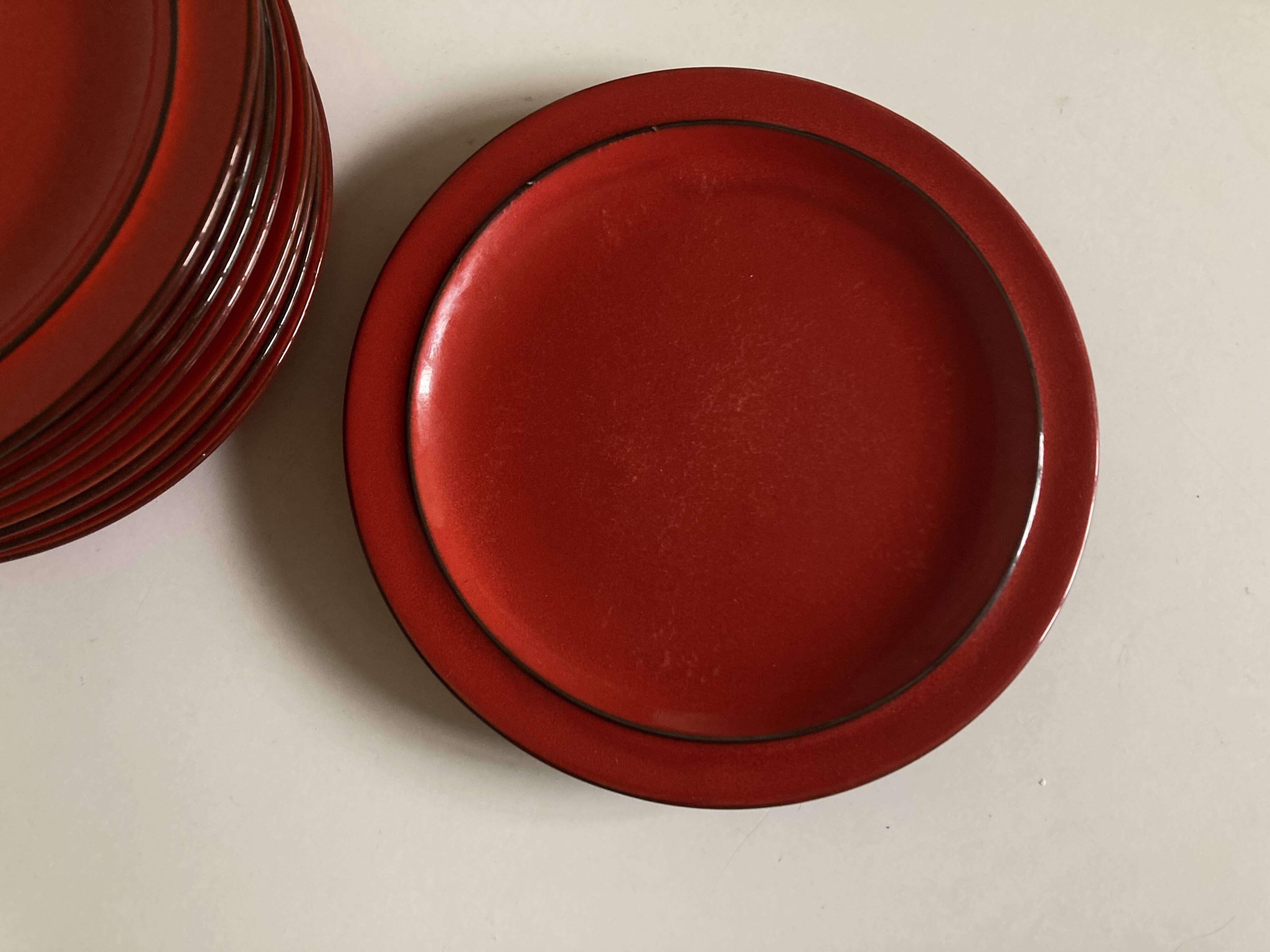 Set of 10 plates Hertha Bengtson Rosenthal 1970 in red stoneware.