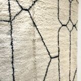 Moroccan Berber carpet Beni Ouarain with black graphic patterns 3,09x1.99m