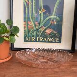 Plat apéritif vintage en verre rose ciselé