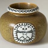 Lisa Larson Gustavsberg ceramic vase design from the 60s