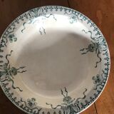 Round dish in opaque porcelain from gien