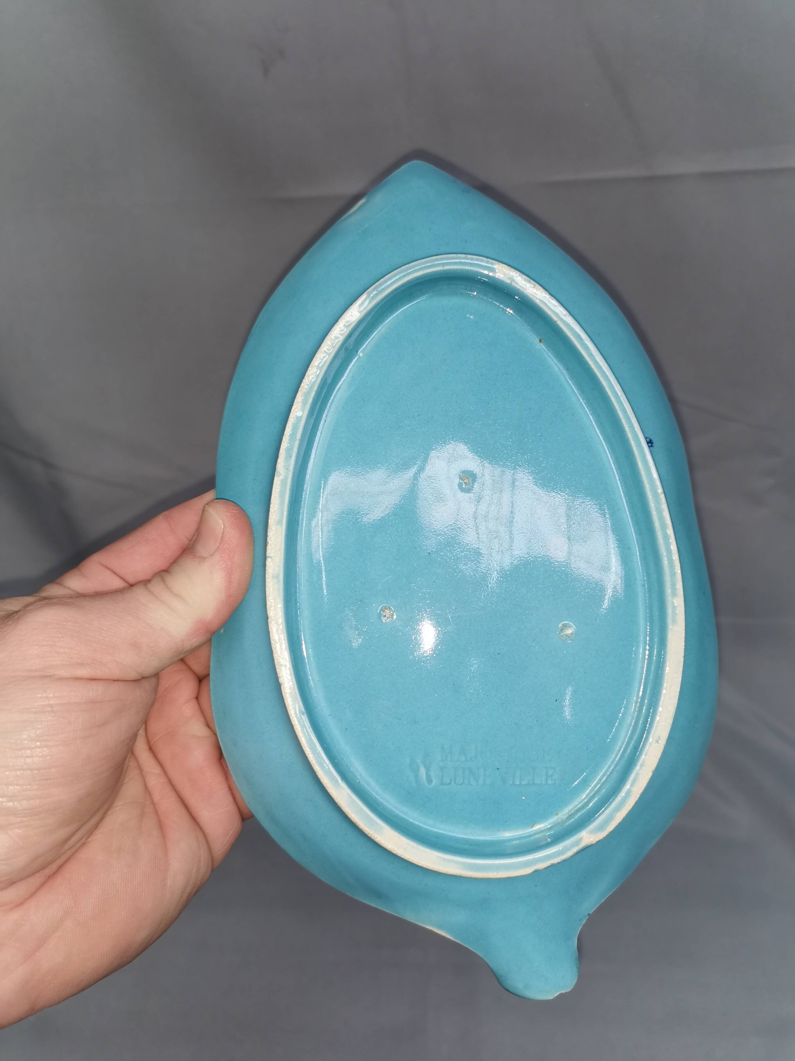 Old asparagus / artichoke dish. majolica barbotine luneville