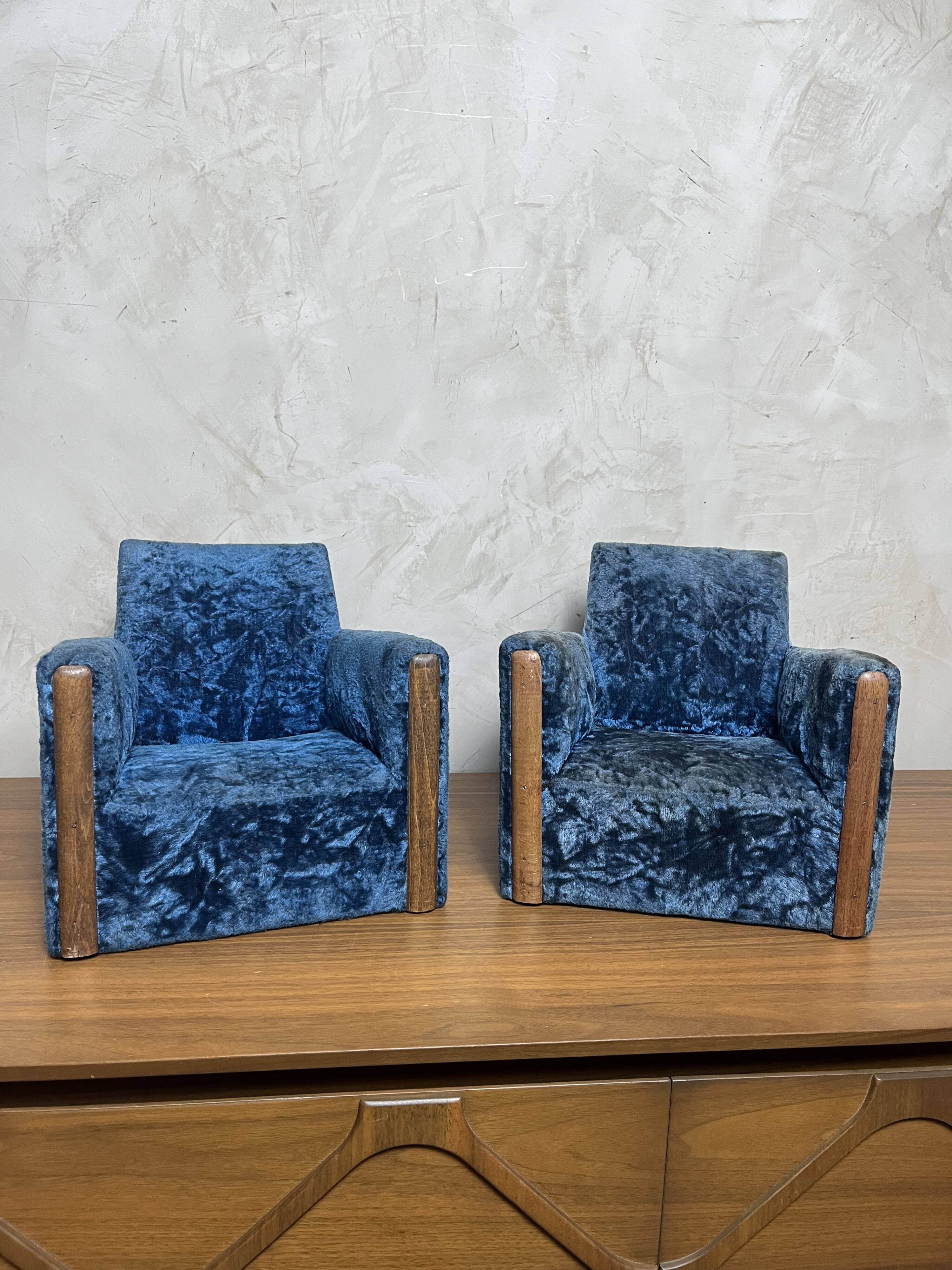 Pair of master's armchairs