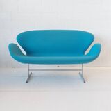 Blue arne jacobsen swan sofa canape fritz hansen light