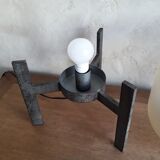 Tripod table lamp