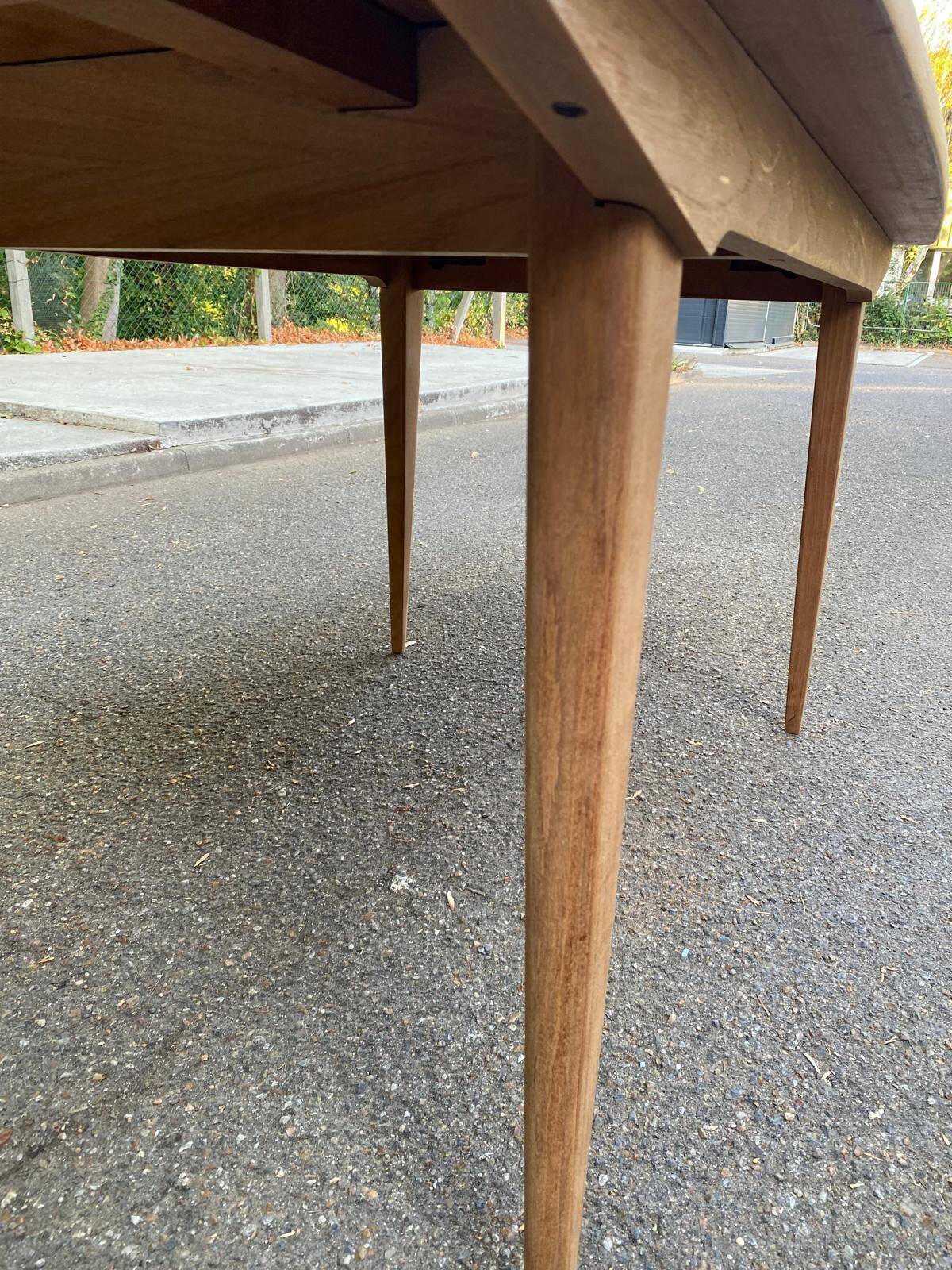 Table à manger design scandinave extensible décapée en teck brut 1960