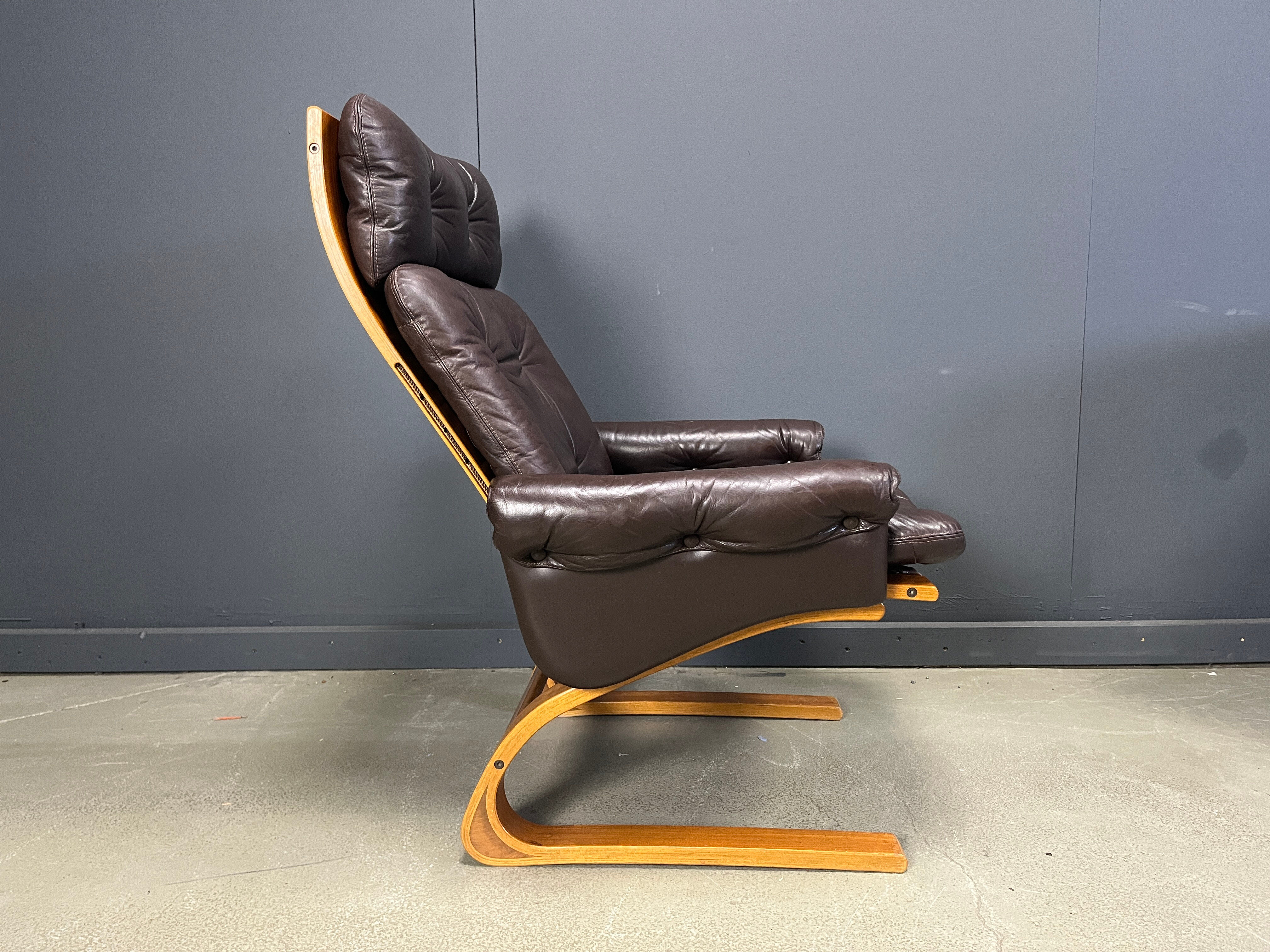Elsa & Nordahl Solheim Kengu armchair - 1960s