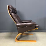 Elsa & Nordahl Solheim Kengu armchair - 1960s