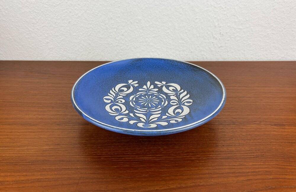 Mid-century German studio pottery wall plate by Thoms Keramik, 1960s.