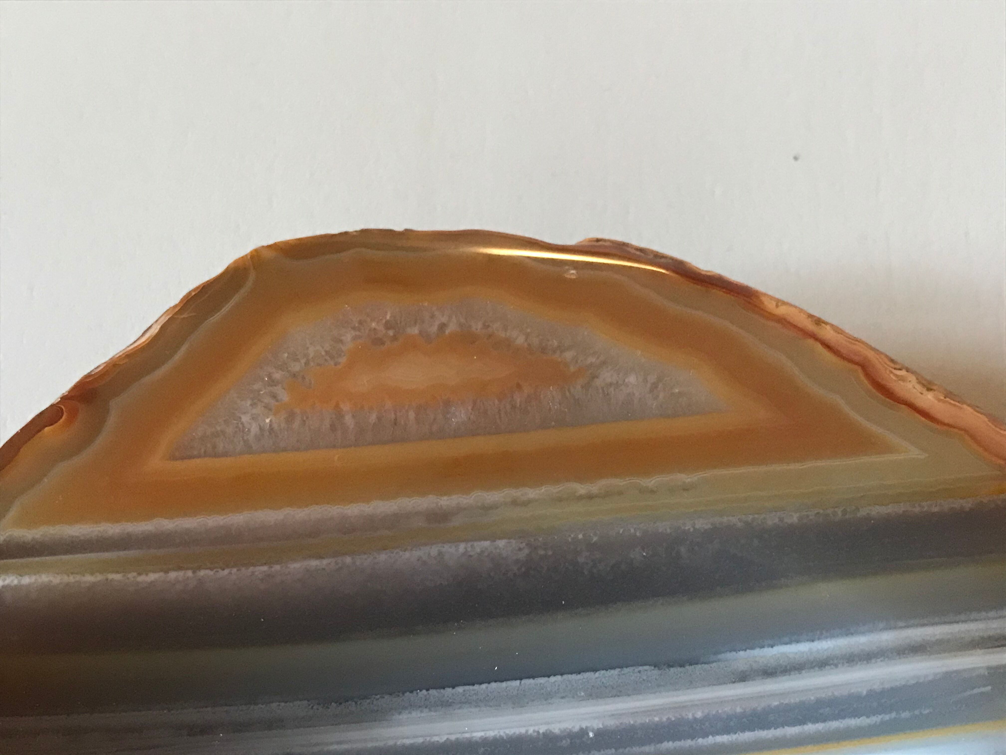 Ashtray in agate