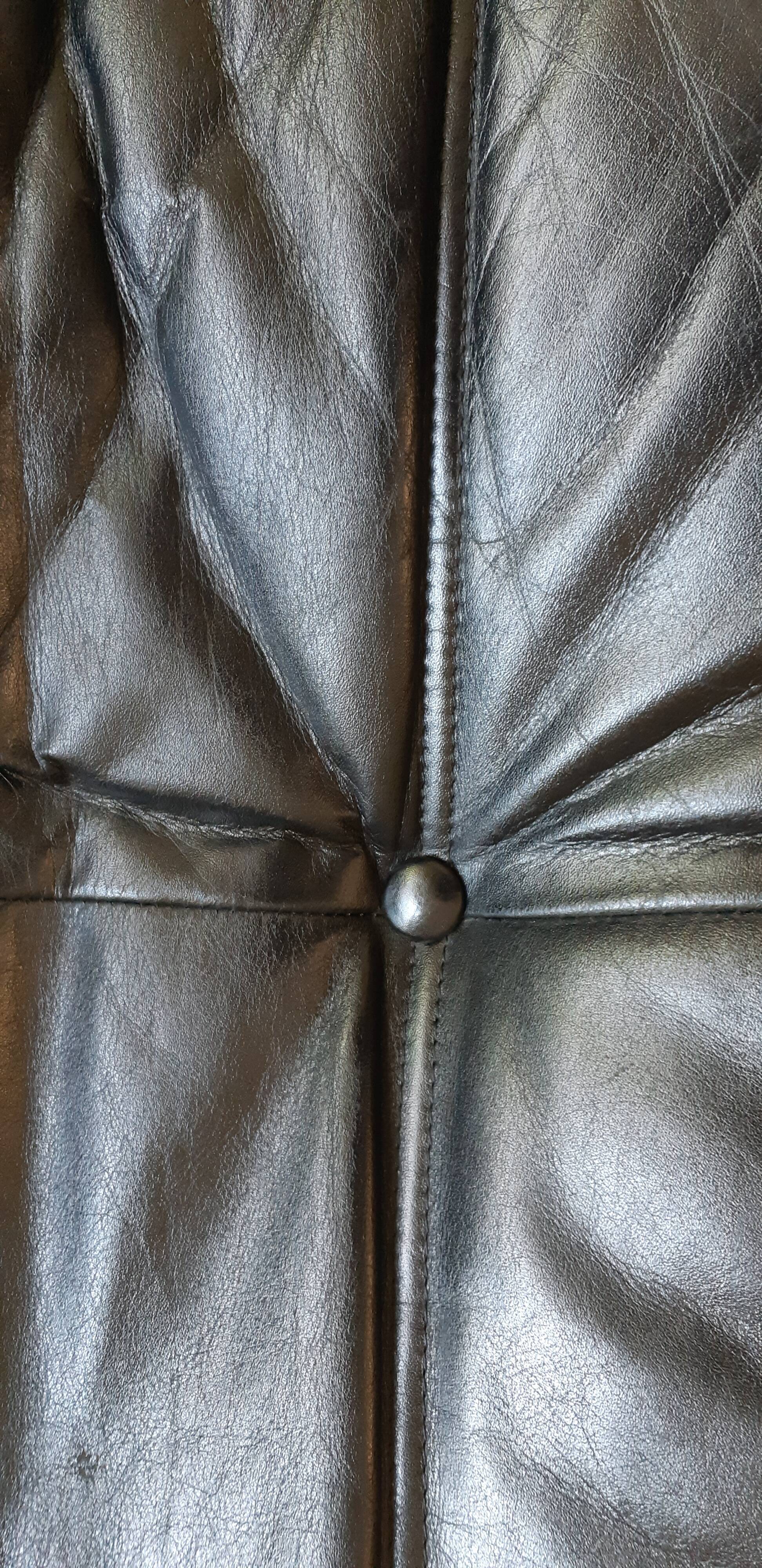 2-seater black leather Togo sofa by Michel Ducaroy for Ligne Roset in 1973