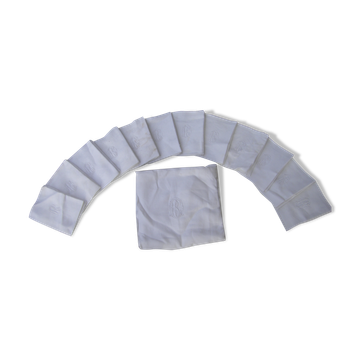 Nappe et ses douze serviettes monogrammées