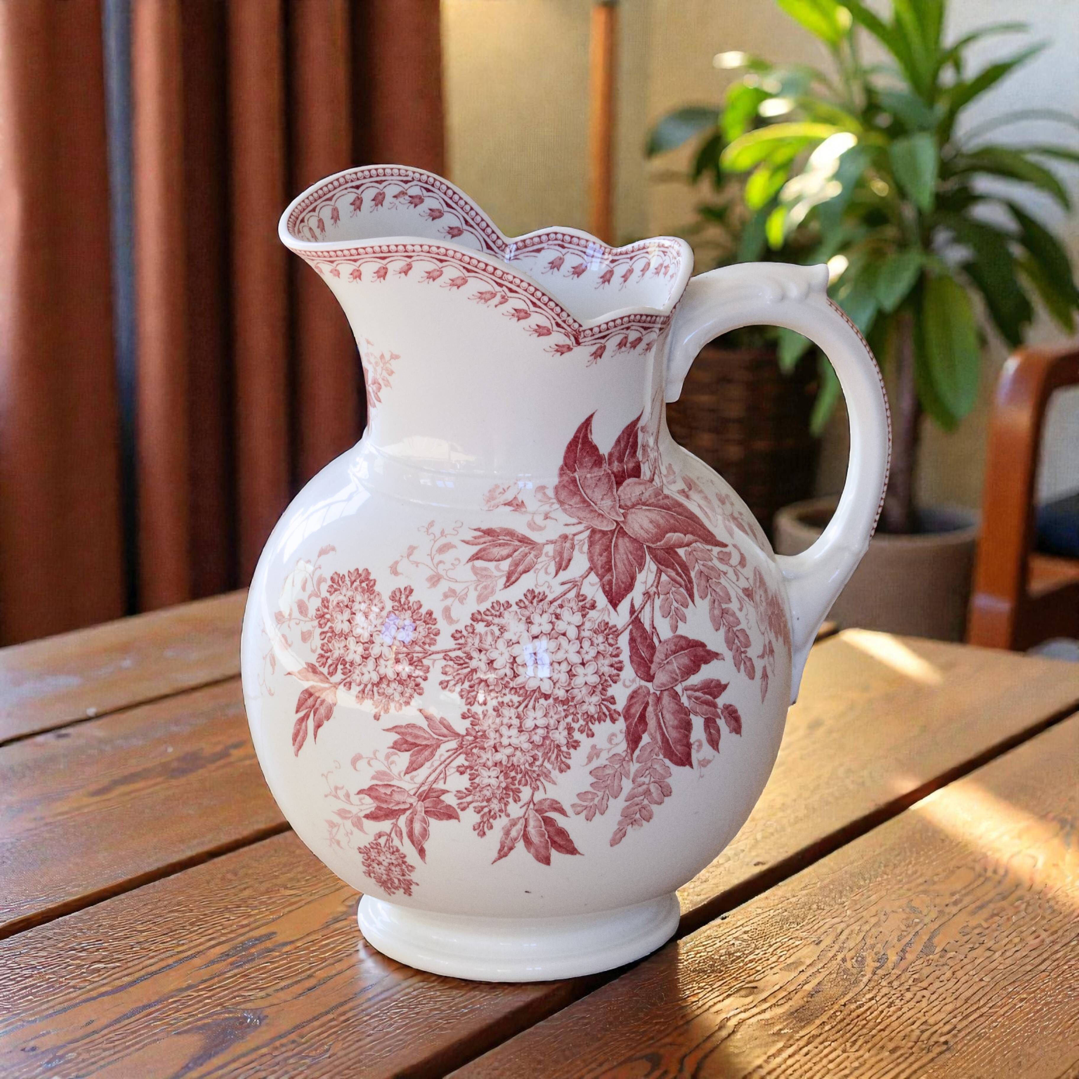 Large 19th-century earthenware vase signed Maestricht, Spring collection.