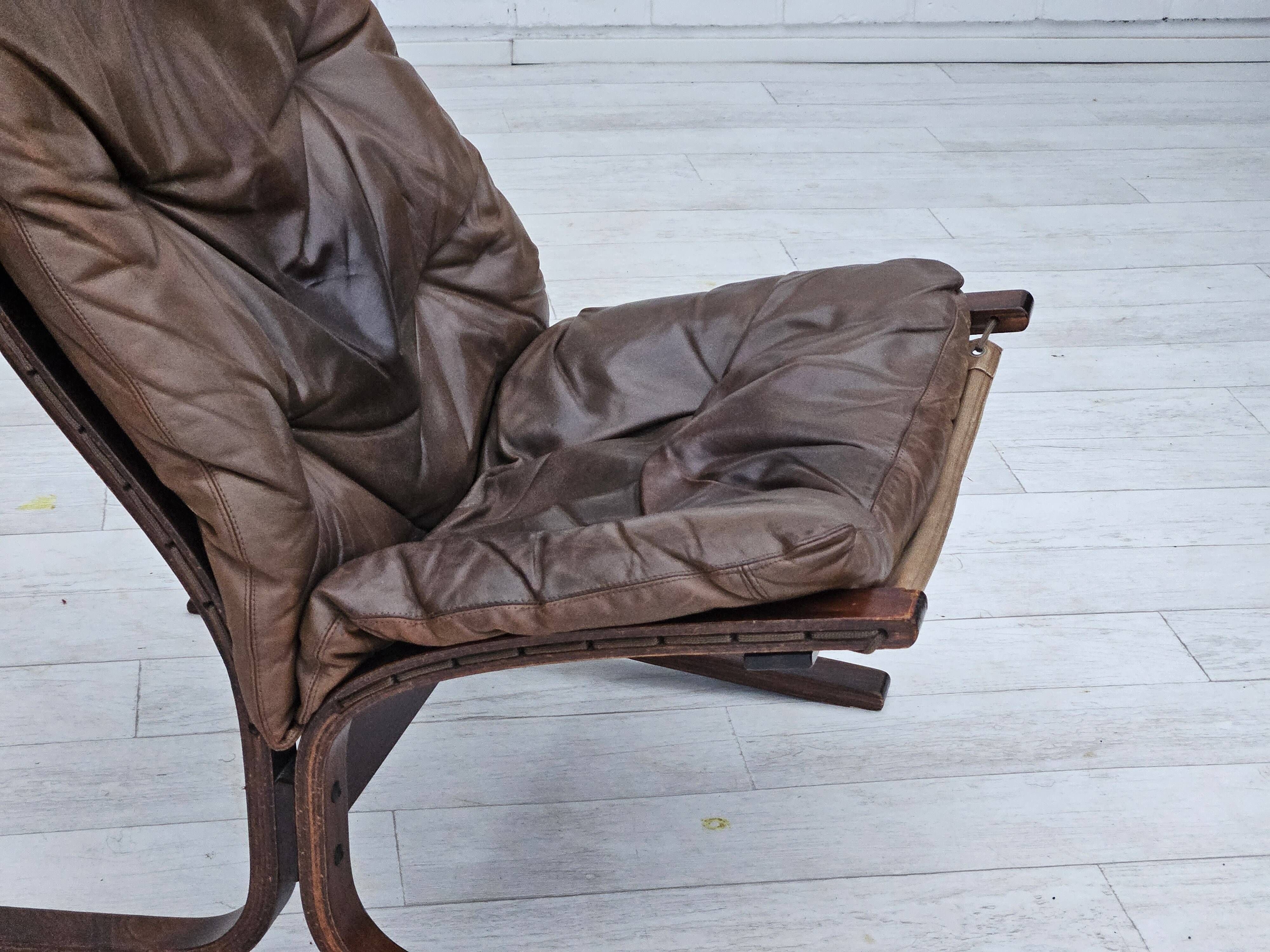 1970’s, Norwegian design, "Siesta" lounge chair by Ingmar Relling, leather, bentwood.