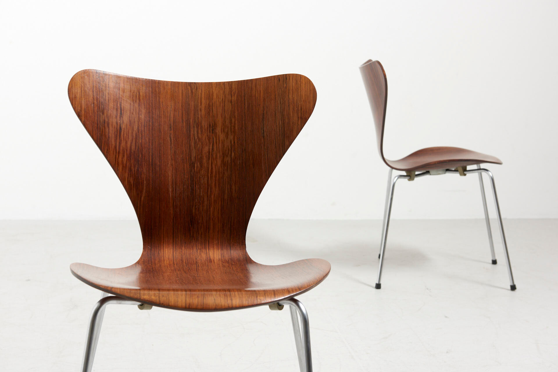 Pair of 'Series 7' Dinning Chairs by Arne Jacobsen for Fritz Hansen, Denmark - 1955