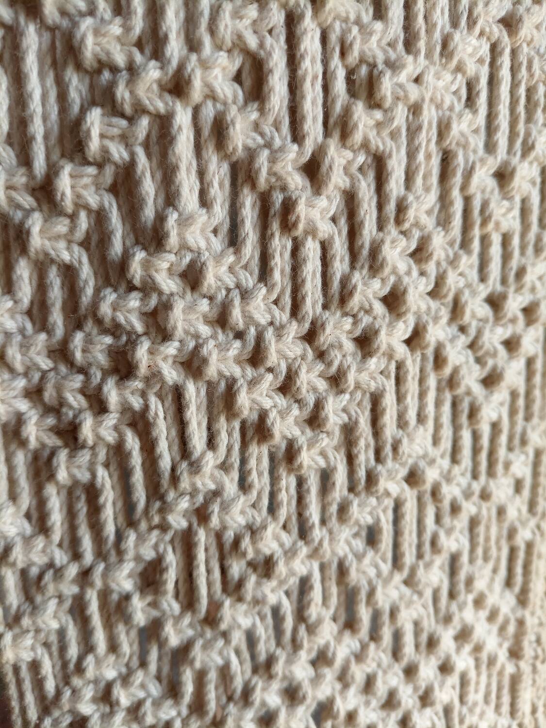 Vintage macramé lamp