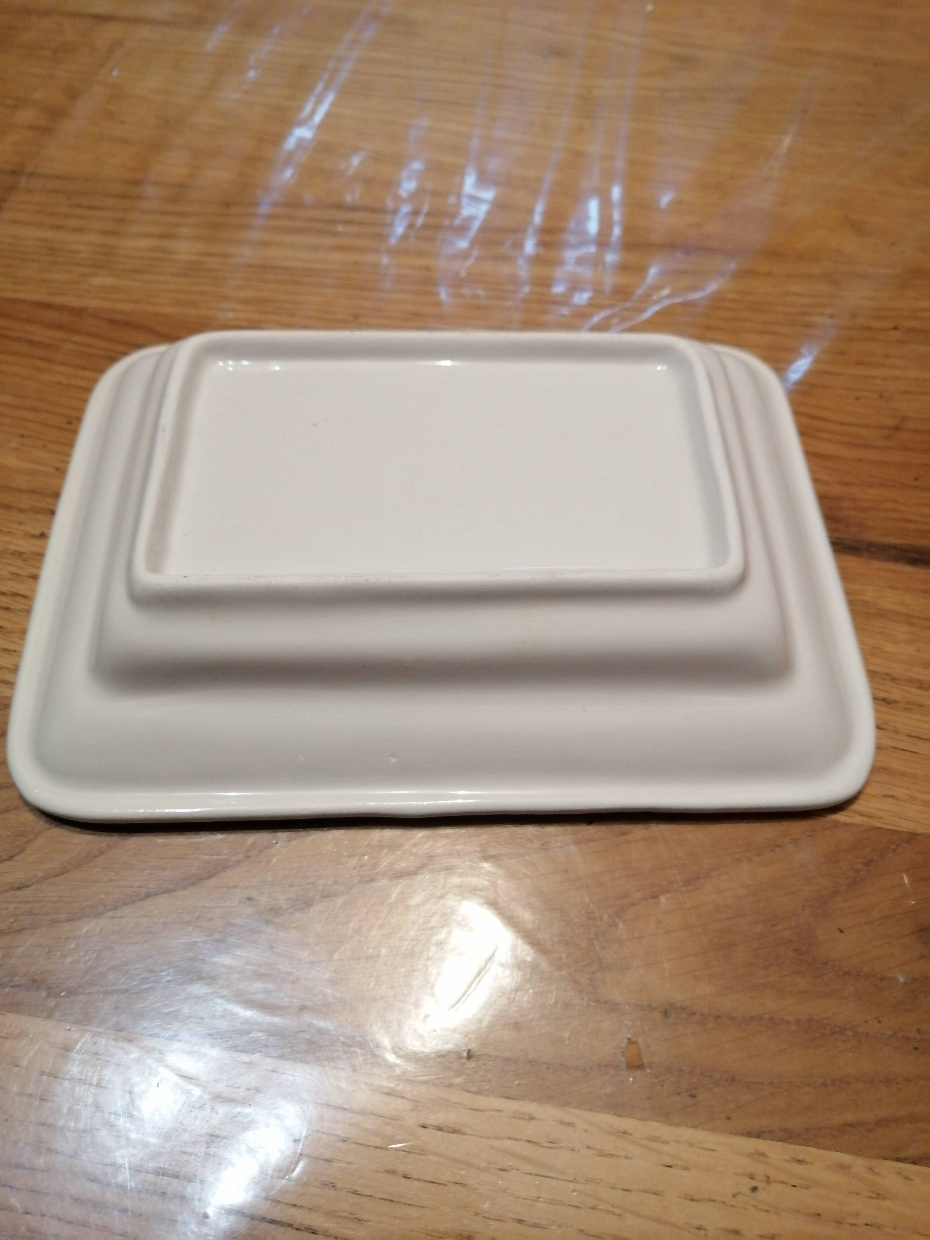 Slurry ceramic butter dish