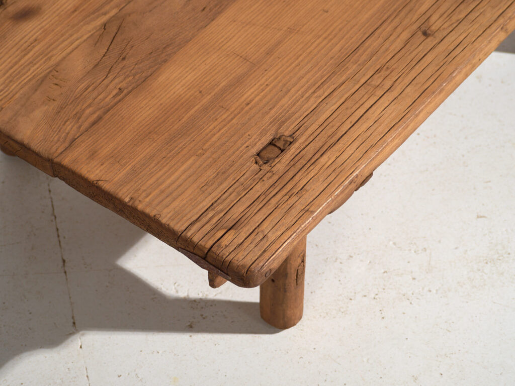 Antique pine coffee table – China, circa 1930
