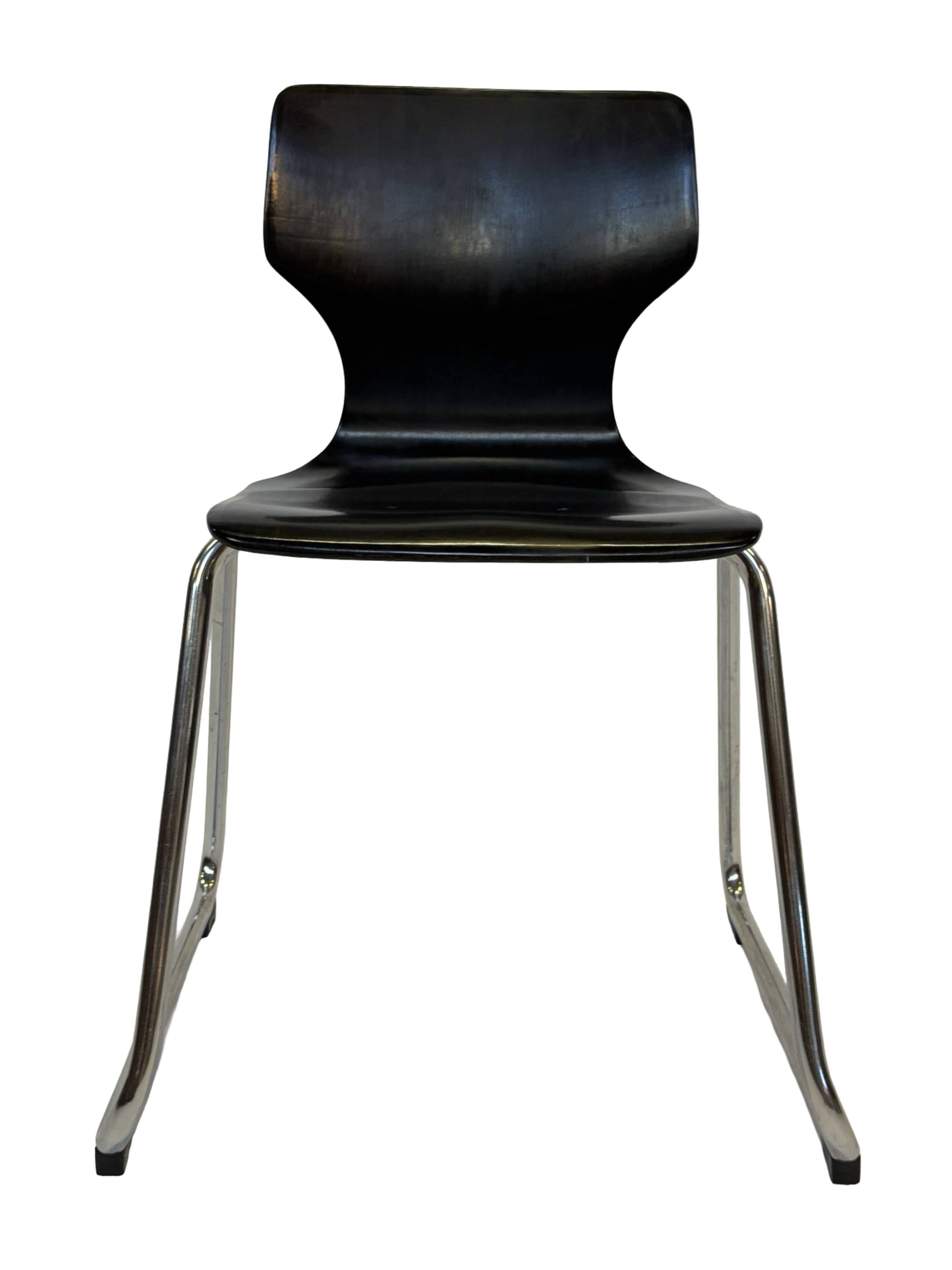 Lot de 4 chaises Elmar Flötotto design années 70