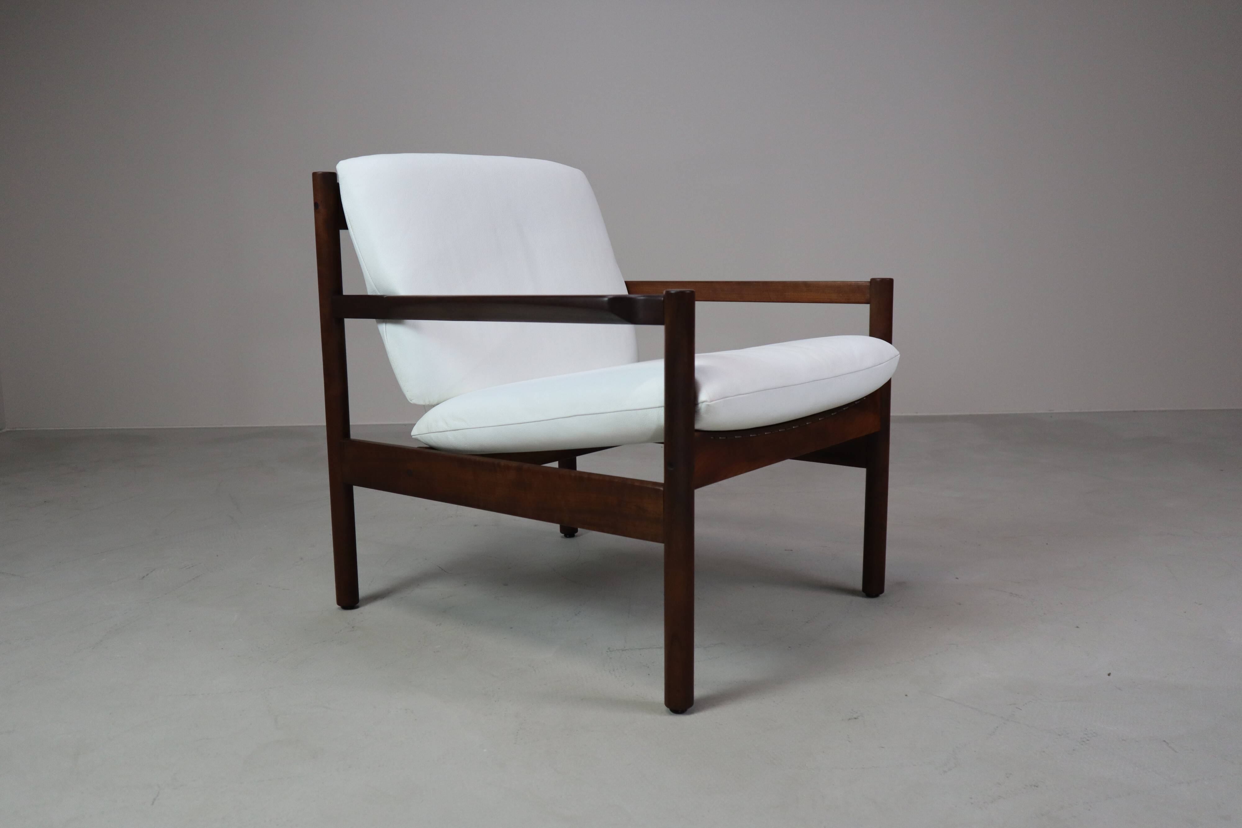 "Ouro Preto" armchair by Michel Arnoult for Mobilia Contemporânea, Brazil 1958