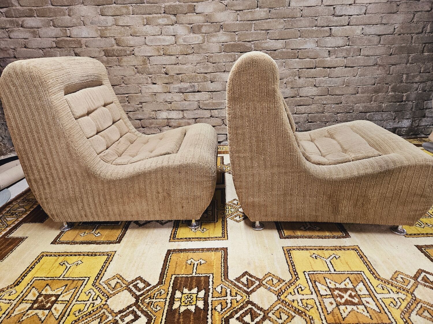 Pair of vintage 70s armchairs