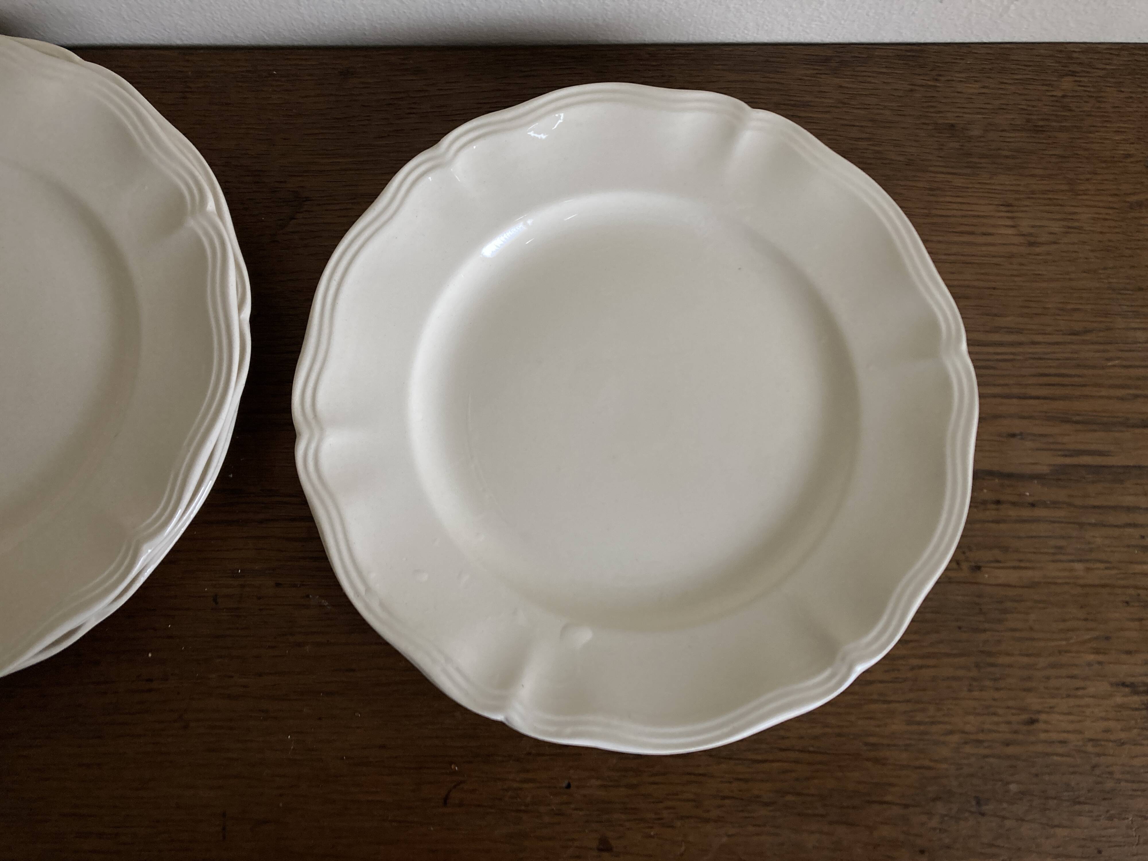 Set of 5 Sarreguemines ivory plates with gadroons 1960