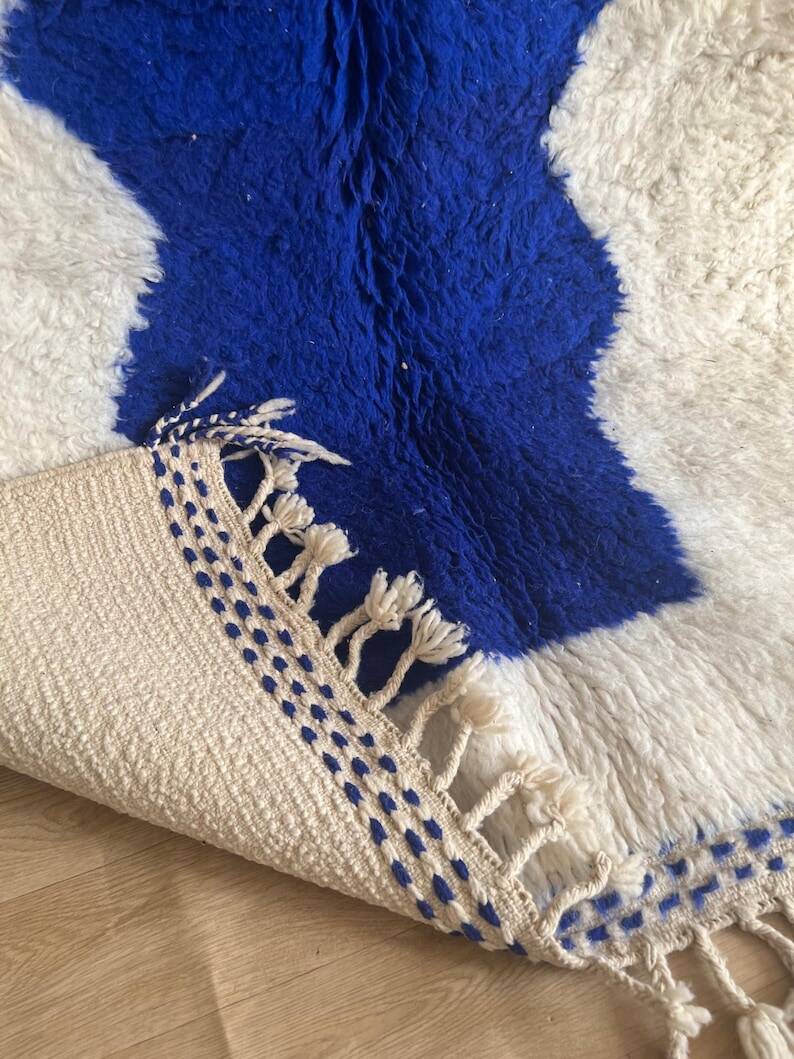 Berber rug from Oued Zem handmade 150 x 250 cm