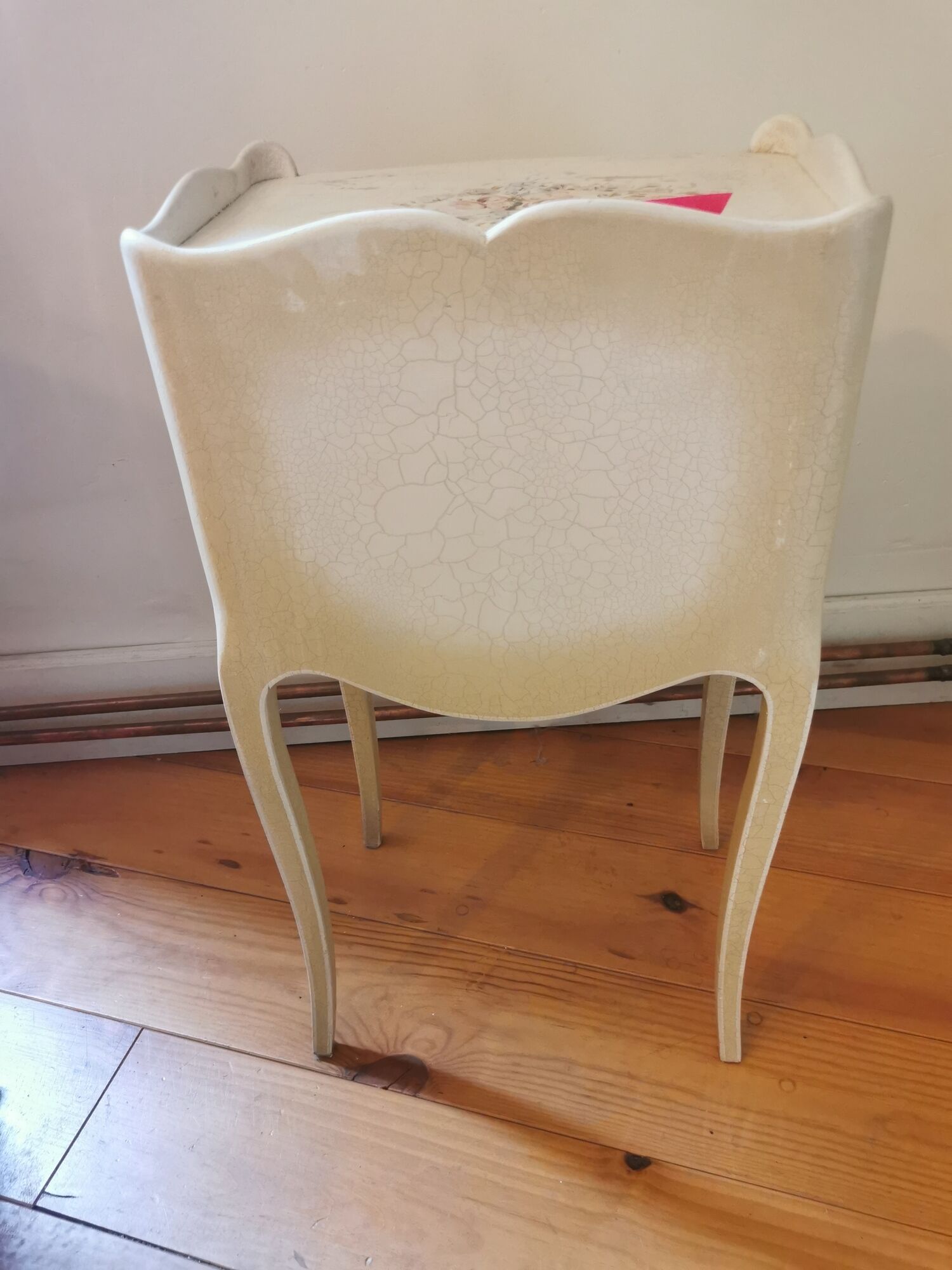 Pair of bedside tables louis XV style XX th century, painted floral decoration