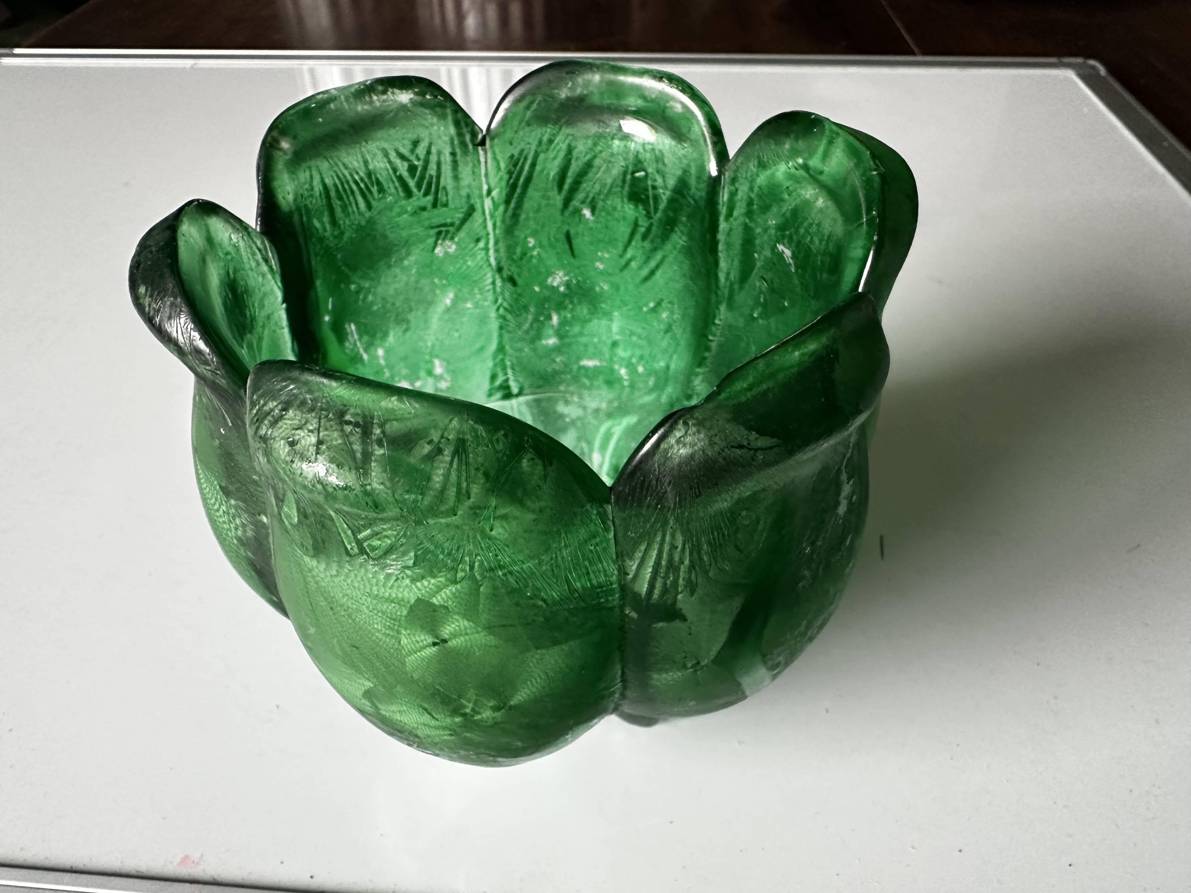 Green glass paste emptying cup from the Art Deco period