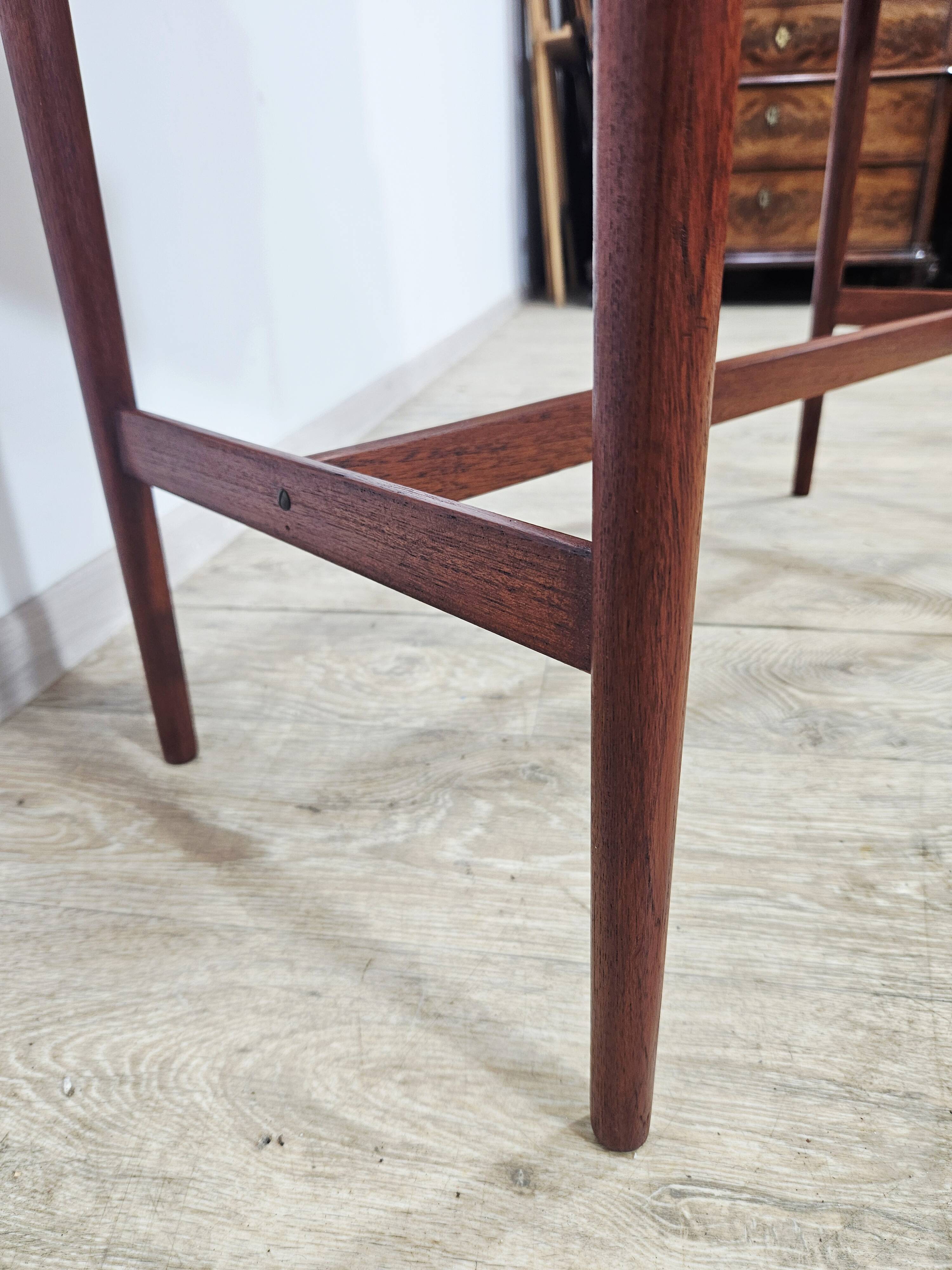 Coiffeuse en teck scandinave – Design danois des années 1960.