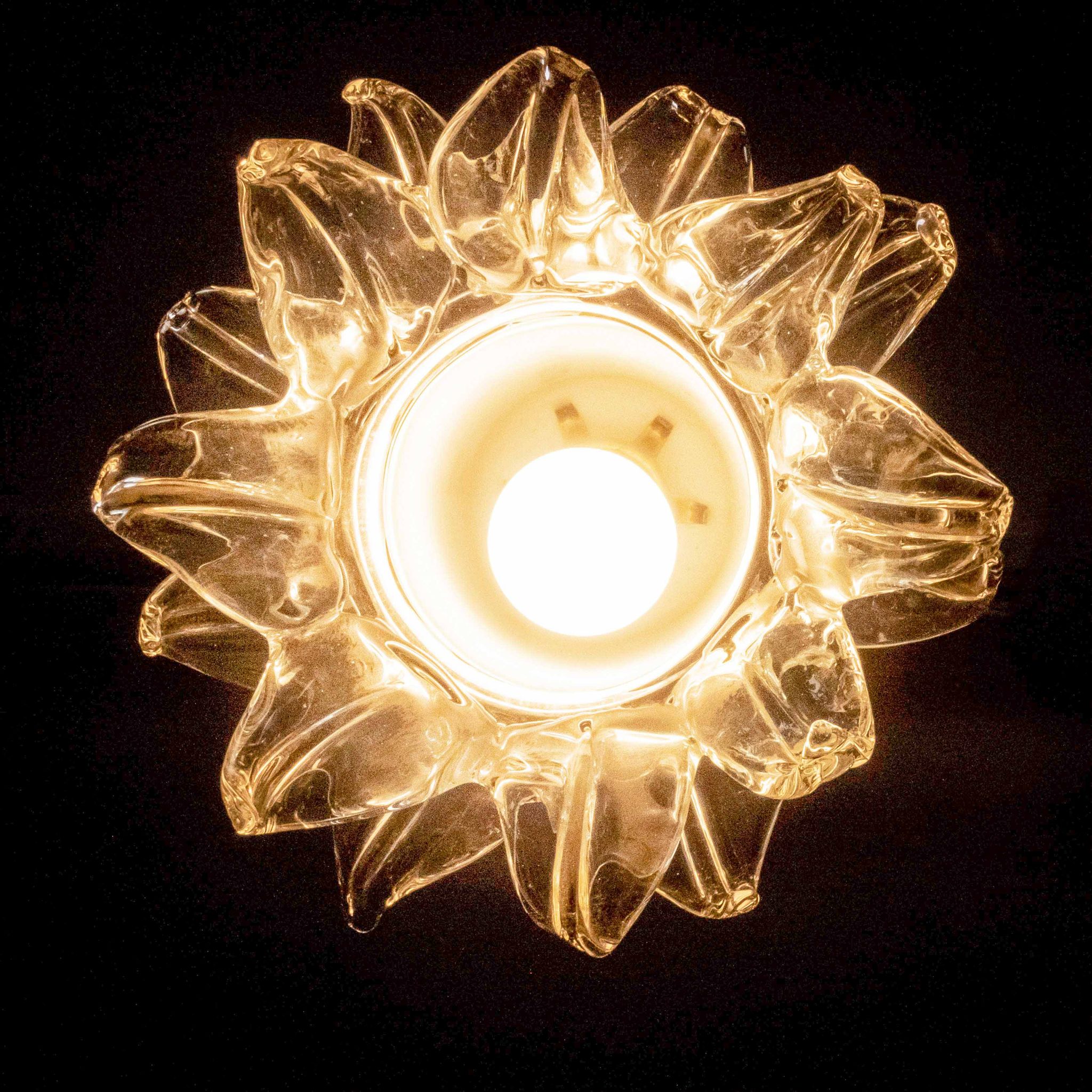 Vintage Leucos pendant lamp made of Murano glass.