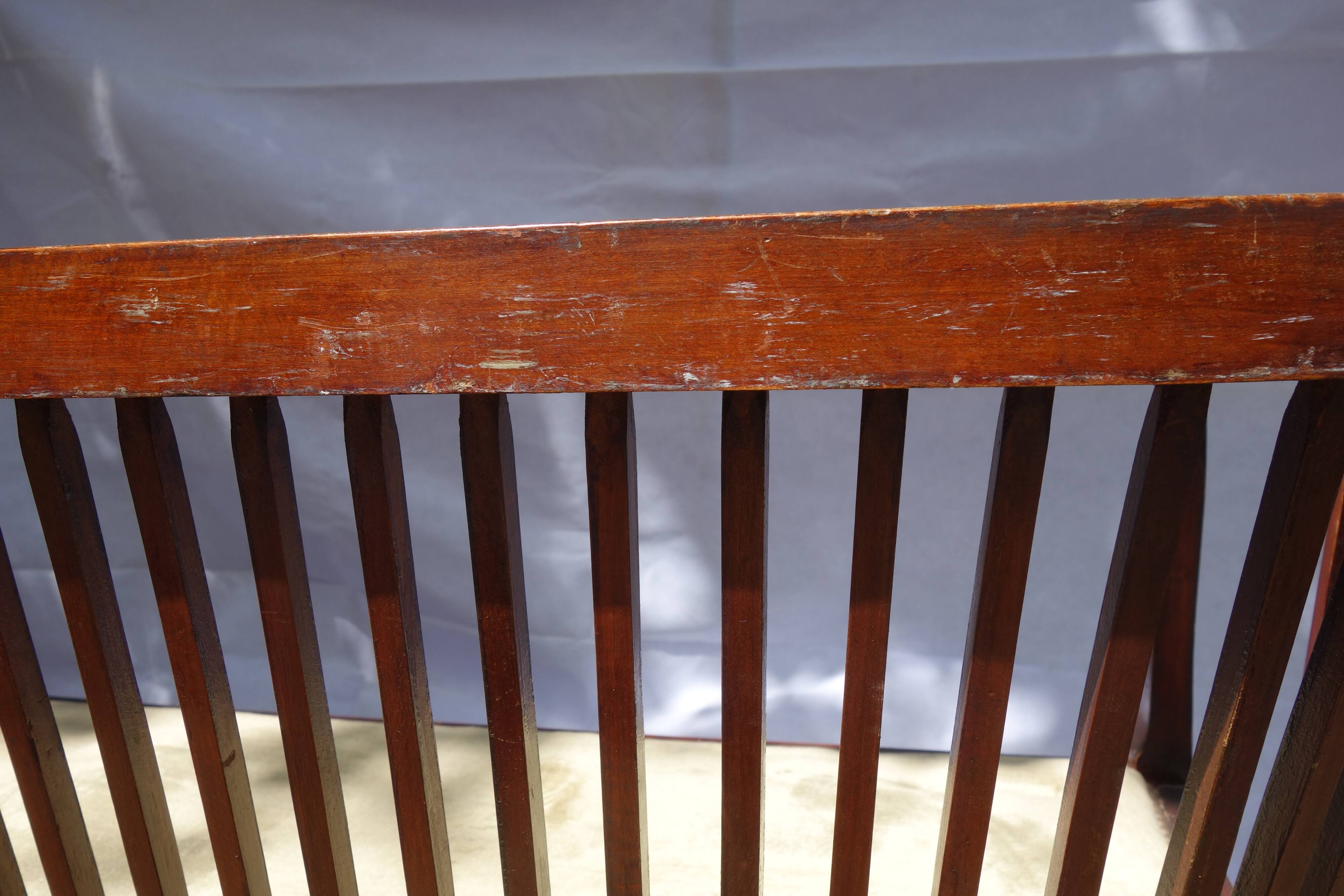 Old seat and 2 armchairs