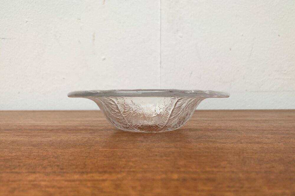 Set of 4 vintage Swedish glass bowls with floral design by Ann Wärff for Kosta Boda.