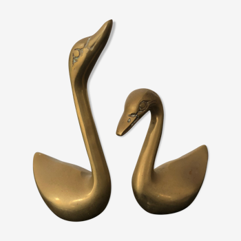 Pair swans in love brass