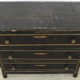 Commode en bois laqué noir