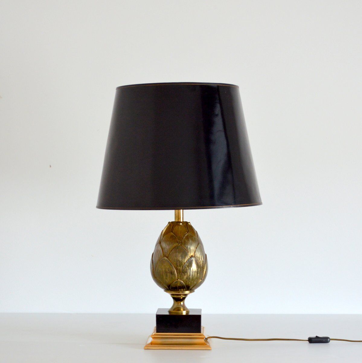 Vintage artichoke gold table lamp 1970