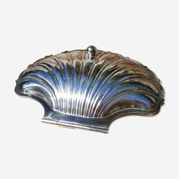 Silver metal servant form of scallop shell