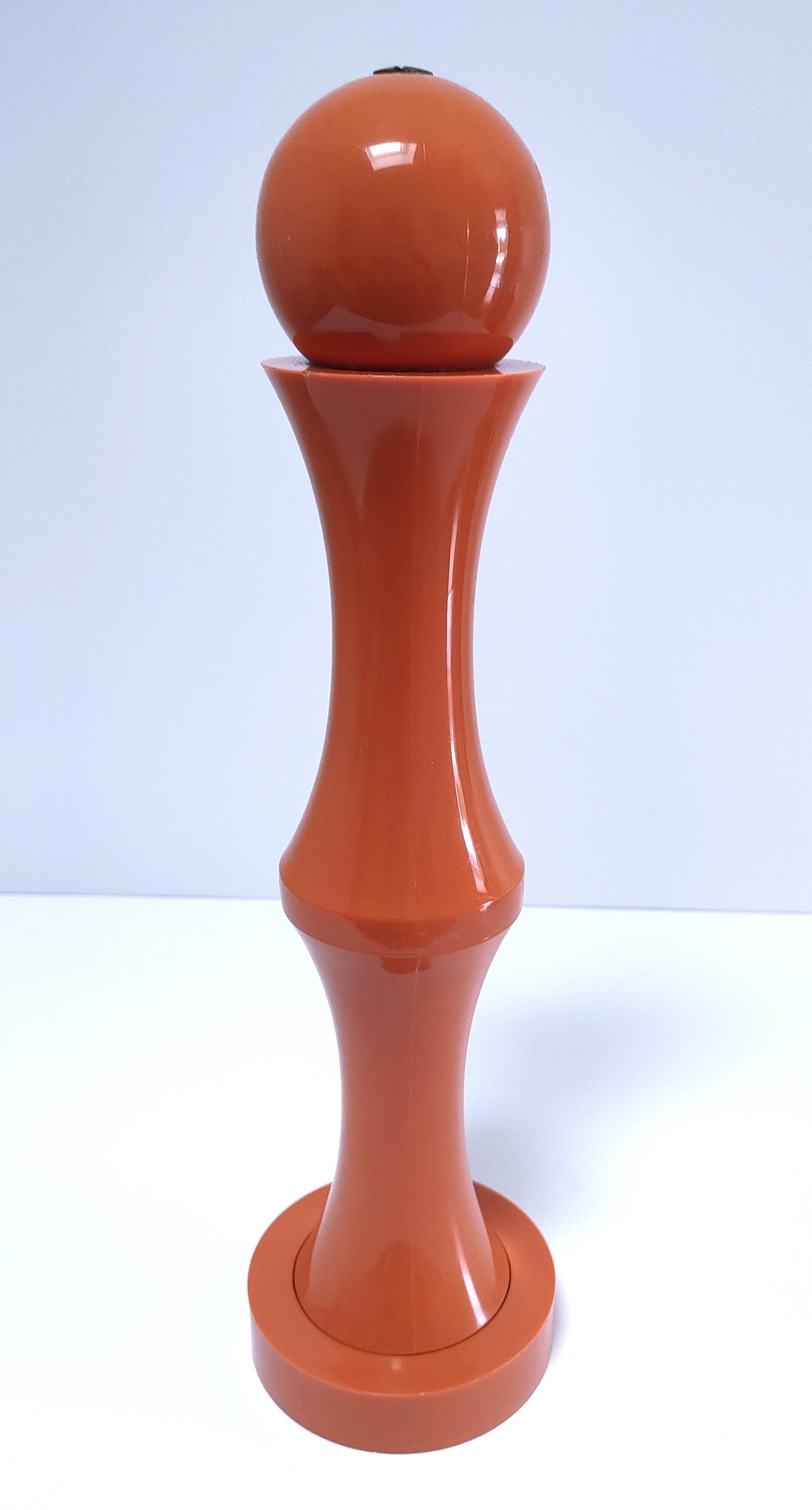 Luigi Massoni pepper mill for Guzzini orange