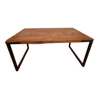 Dining table for 4/6 people in wood and metal
