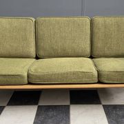 canapé 3 places en tissu vert et bois années 1960